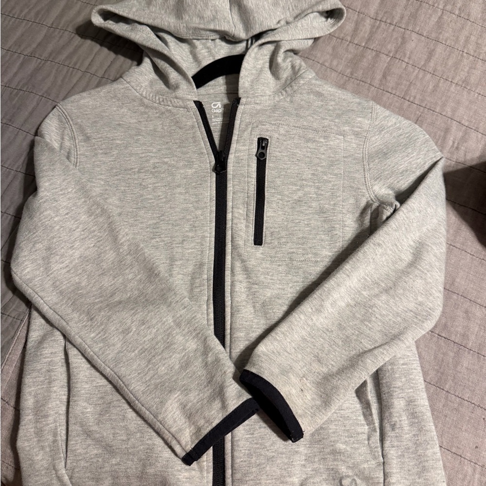 Kids Size 4 gap grey zip up hoodie